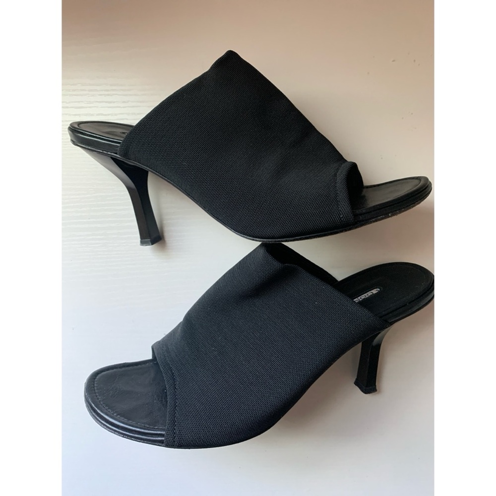 Donald J Pliner Black Heels Women’s Size 8